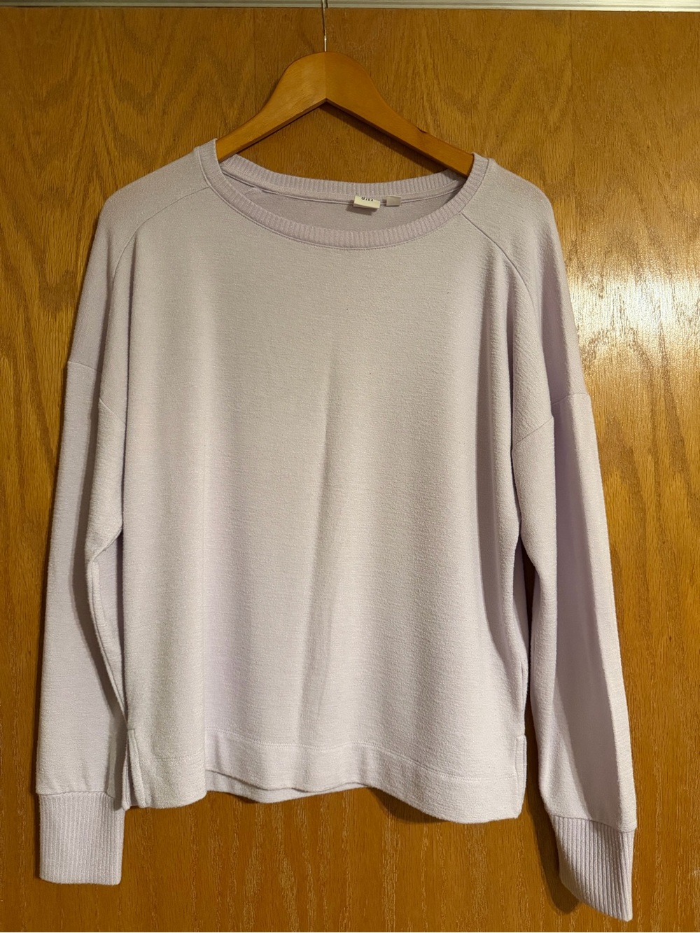 GAP Lavender Crewneck Sweatshirt - Women's